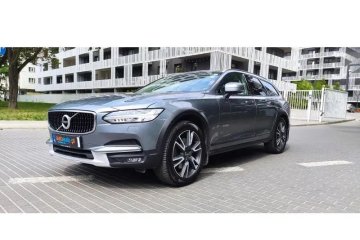 D5 / AWD / Pro / salon PL / bezwypadkowy / VAT-23%